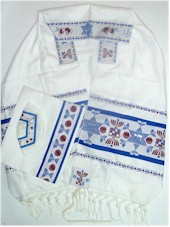 Click to see enlargement of Chai Tallit 1-21-17-1